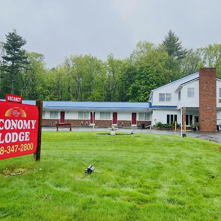 Economy Lodge 682 Main St Sturbridge Exteriör bild