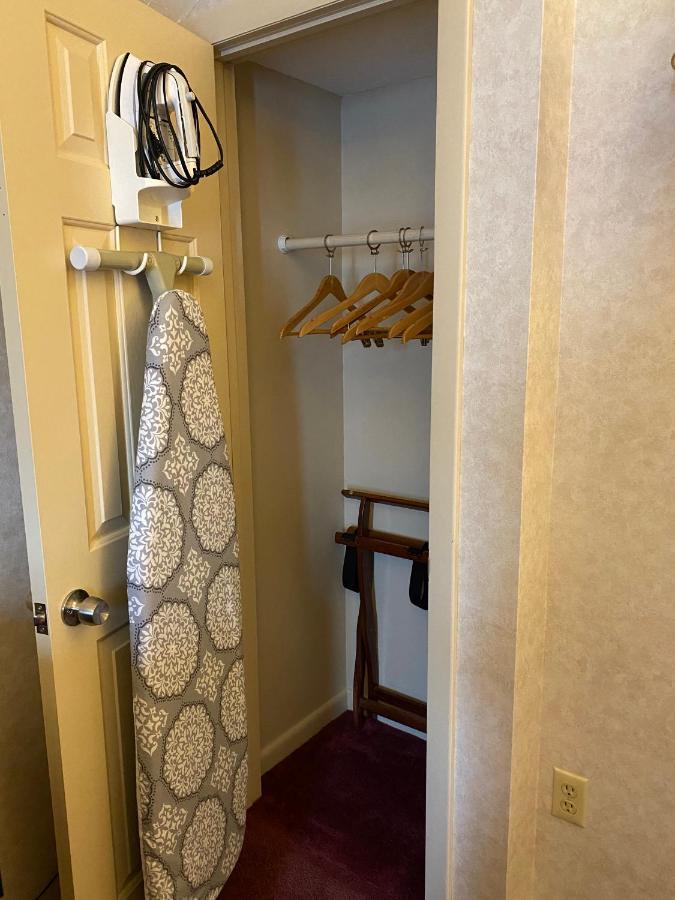 Economy Lodge 682 Main St Sturbridge Exteriör bild