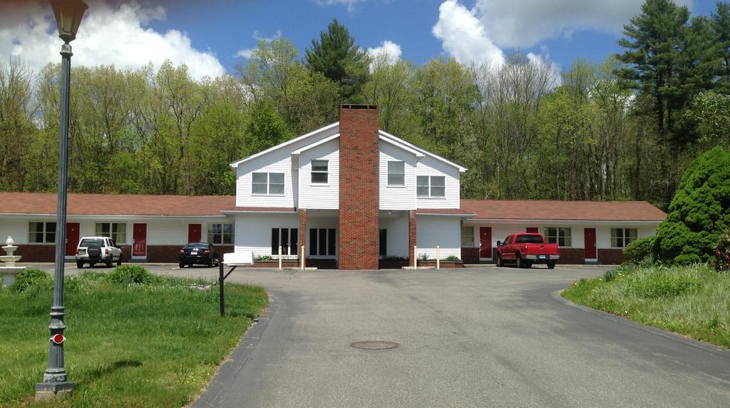 Economy Lodge 682 Main St Sturbridge Exteriör bild