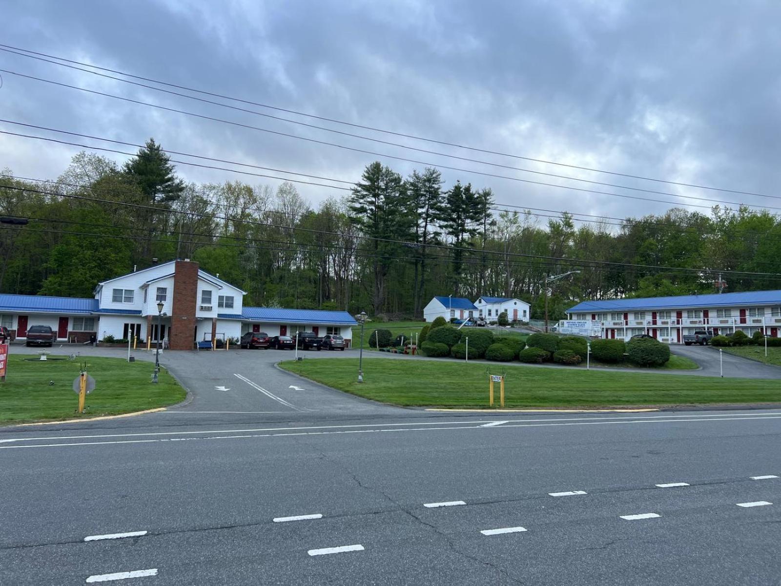 Economy Lodge 682 Main St Sturbridge Exteriör bild