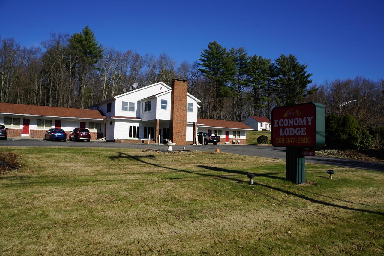 Economy Lodge 682 Main St Sturbridge Exteriör bild