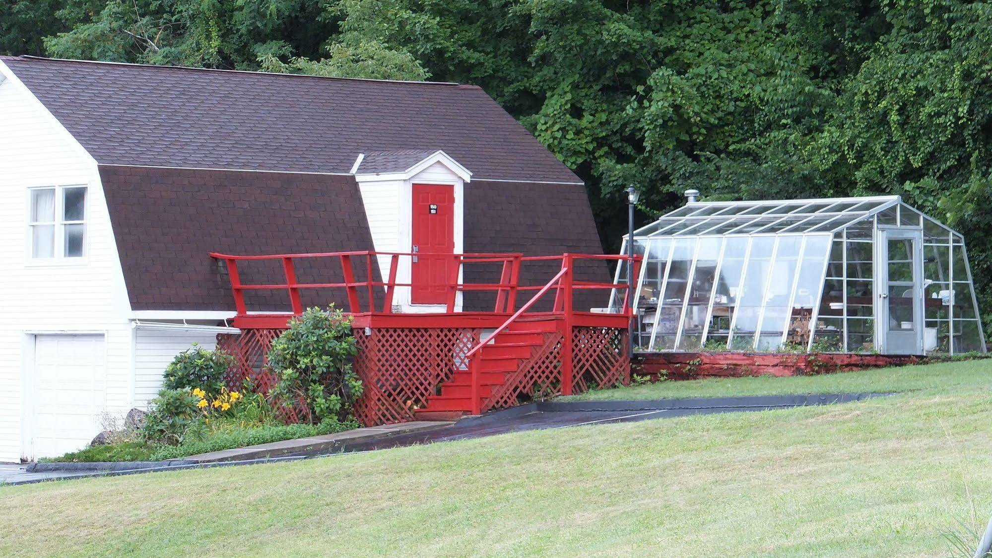 Economy Lodge 682 Main St Sturbridge Exteriör bild