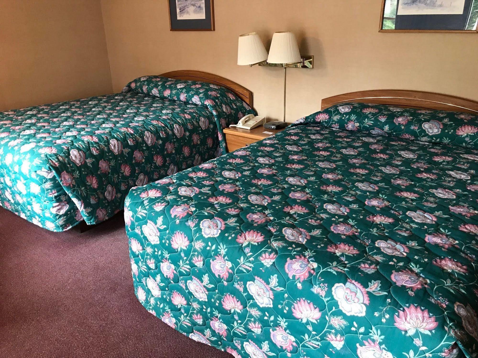 Economy Lodge 682 Main St Sturbridge Exteriör bild